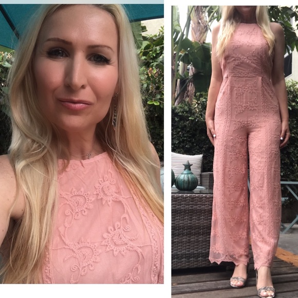HipFinds Pants - 🥂Beautiful Pink Lace Jumpsuit 🌟